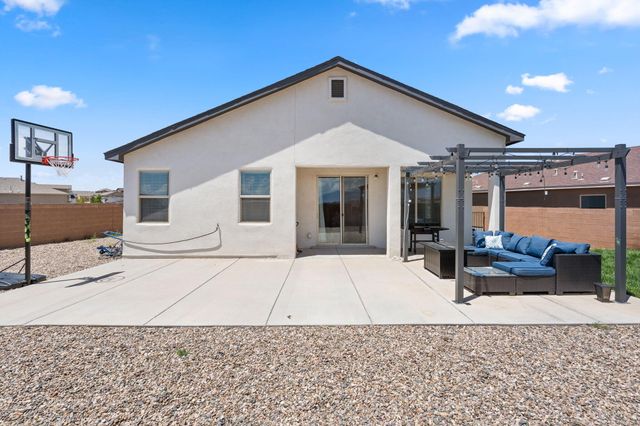 2470 Camrose Road NE, Rio Rancho, NM 87144
