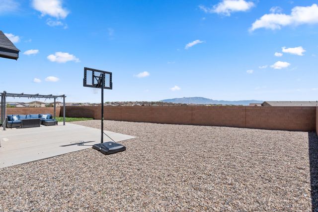 2470 Camrose Road NE, Rio Rancho, NM 87144