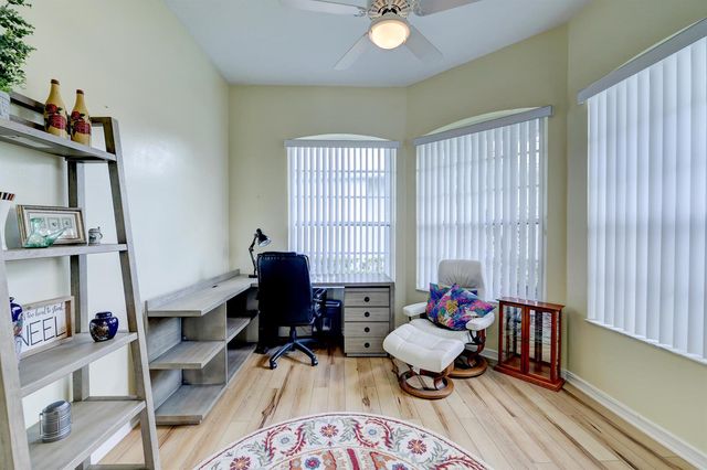 450 SW Fairway Landing, Port St. Lucie, FL 34986