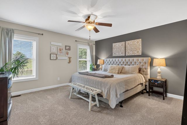1903 E 61st Circle, Davenport, IA 52807