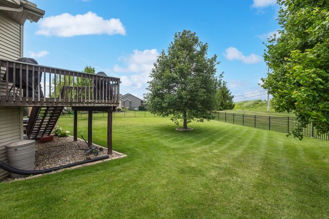 1903 E 61st Circle, Davenport, IA 52807