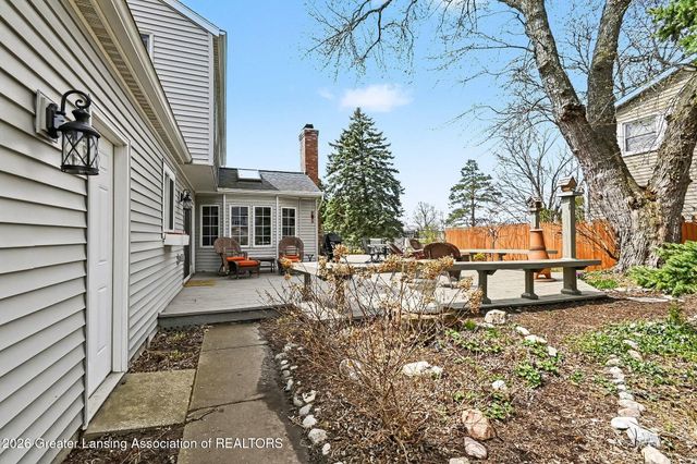 2876 Colony Drive, East Lansing, MI 48823