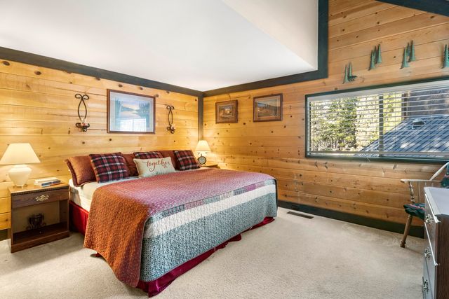 57409 Overlook Road 2, Sunriver, OR 97707