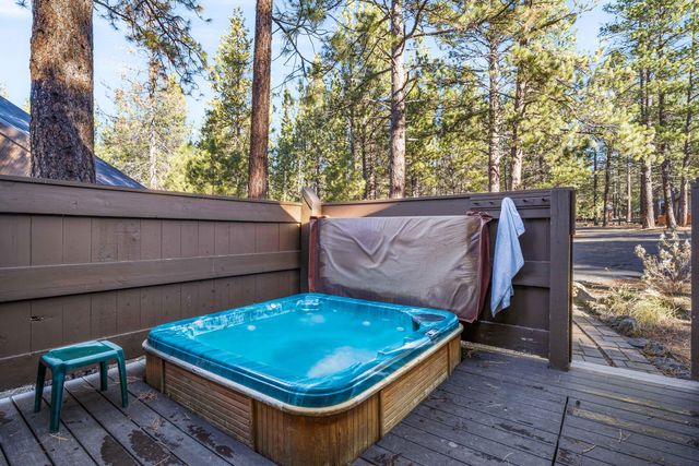 57409 Overlook Road 2, Sunriver, OR 97707