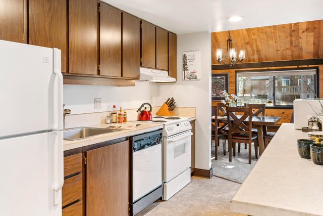 57409 Overlook Road 2, Sunriver, OR 97707