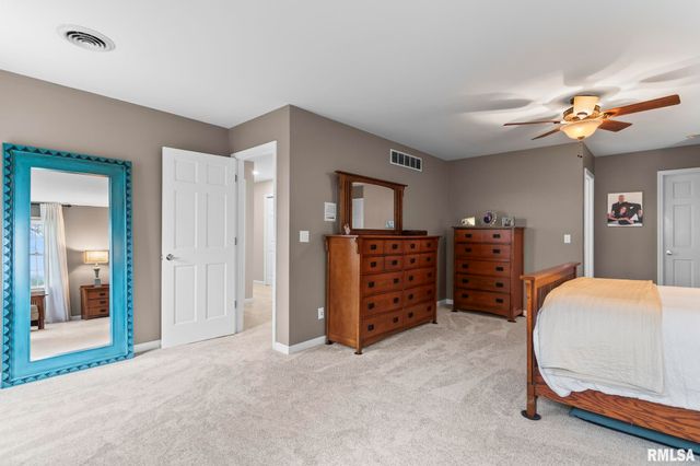 1615 New Salem Church Road, New Berlin, IL 62670