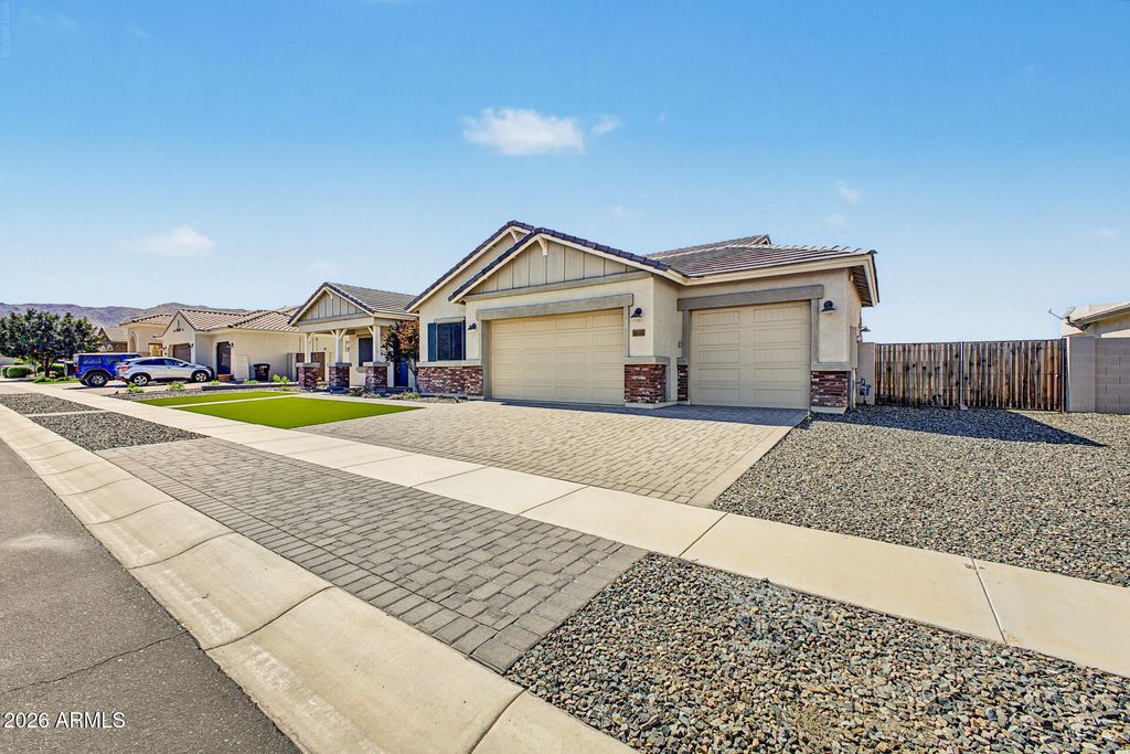 8604 S 16TH Drive, Phoenix, AZ 85041 — photo 4