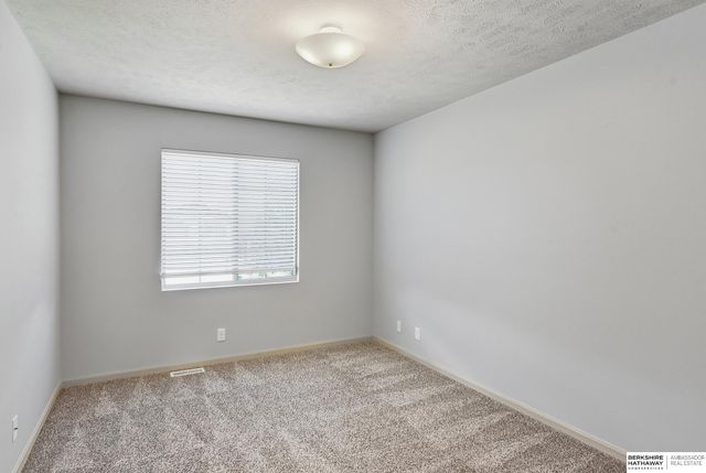 14213 Iowa Street, Omaha, NE 68142
