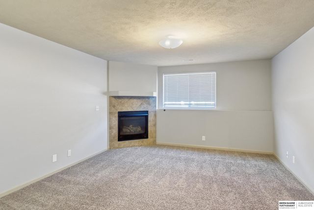 14213 Iowa Street, Omaha, NE 68142