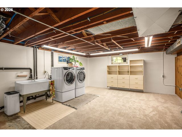 2626 Ne 31ST Ave, Portland, OR 97212