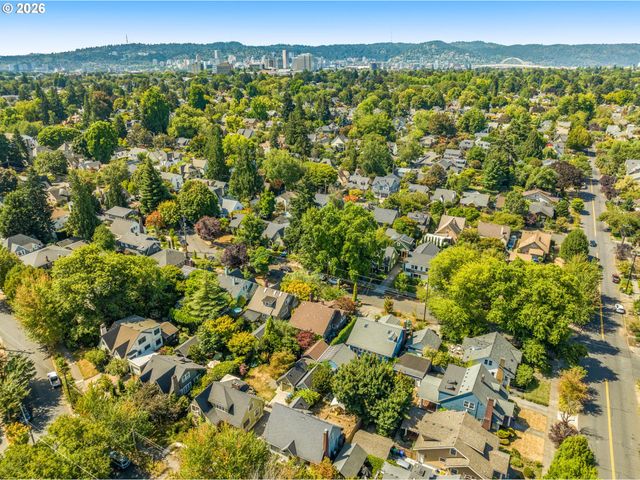 2626 Ne 31ST Ave, Portland, OR 97212