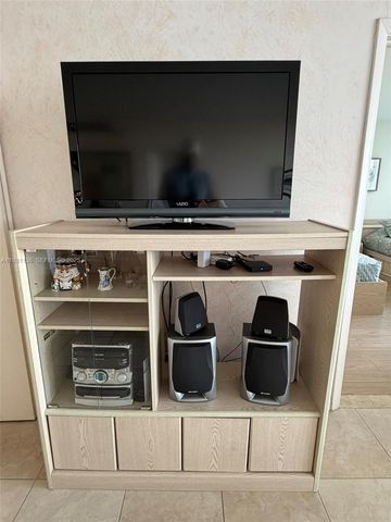 5151 Collins Ave 921, Miami Beach, FL 33140