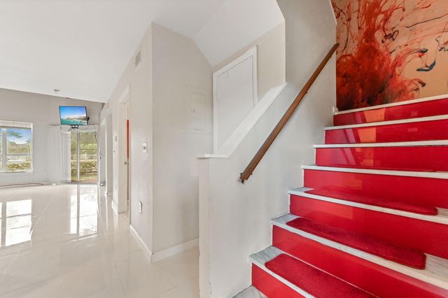 4791 Via Palm Lakes 1706, West Palm Beach, FL 33417