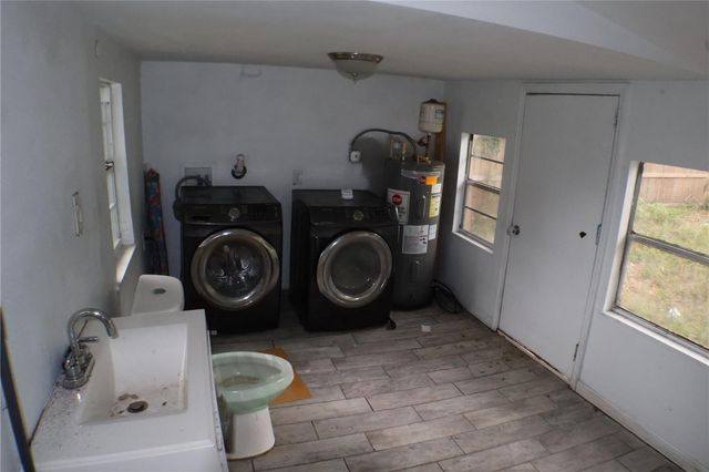 1202 N FERRELL STREET, Plant City, FL 33563