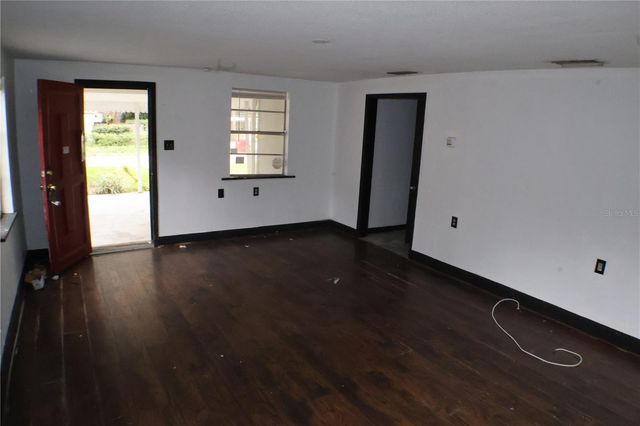 1202 N FERRELL STREET, Plant City, FL 33563