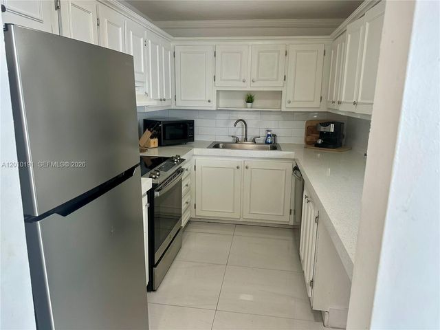 1800 Collins Ave 5D, Miami Beach, FL 33139