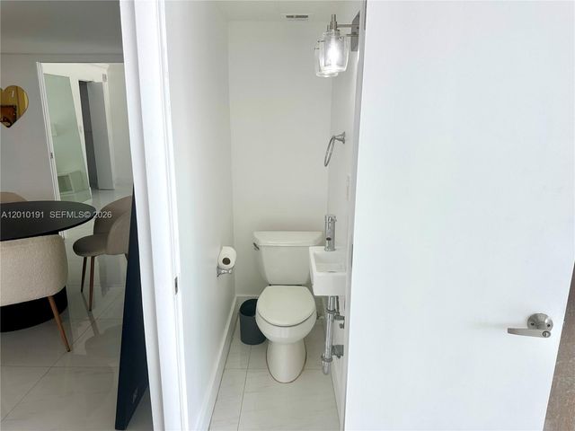 1800 Collins Ave 5D, Miami Beach, FL 33139