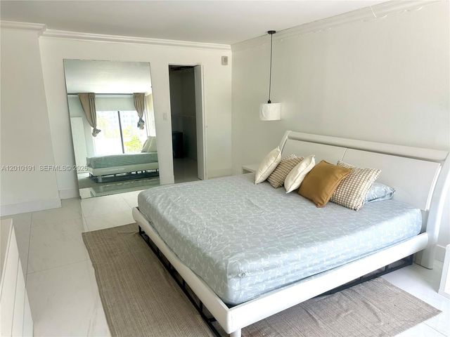 1800 Collins Ave 5D, Miami Beach, FL 33139