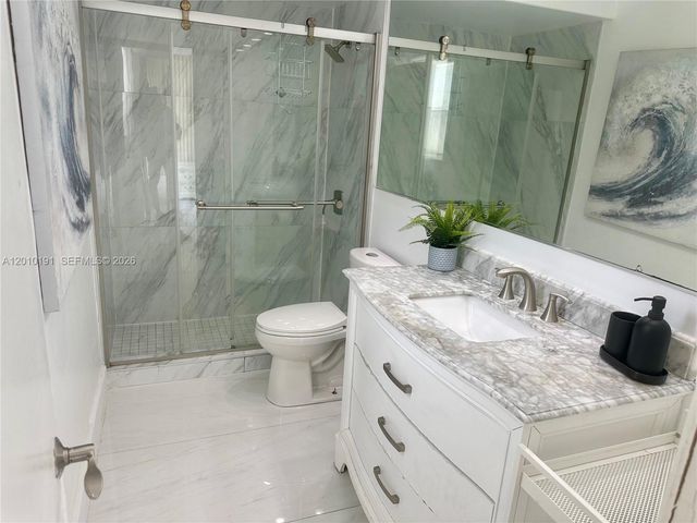 1800 Collins Ave 5D, Miami Beach, FL 33139