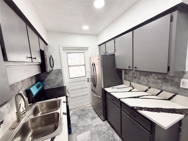 4507 9TH STREET W A1, Bradenton, FL 34207