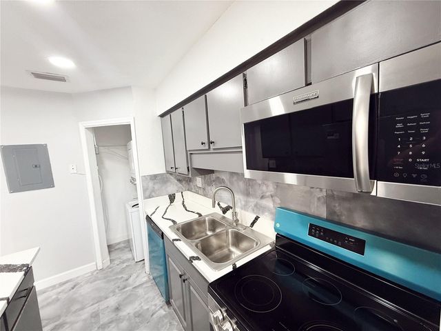 4507 9TH STREET W A1, Bradenton, FL 34207