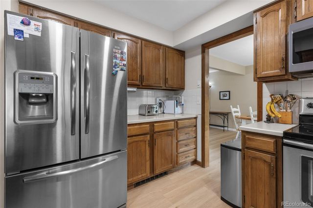 1055 E 16th Avenue, Broomfield, CO 80020