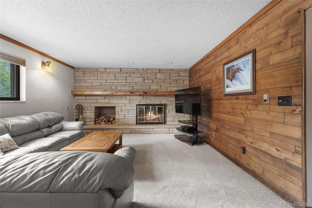 1055 E 16th Avenue, Broomfield, CO 80020