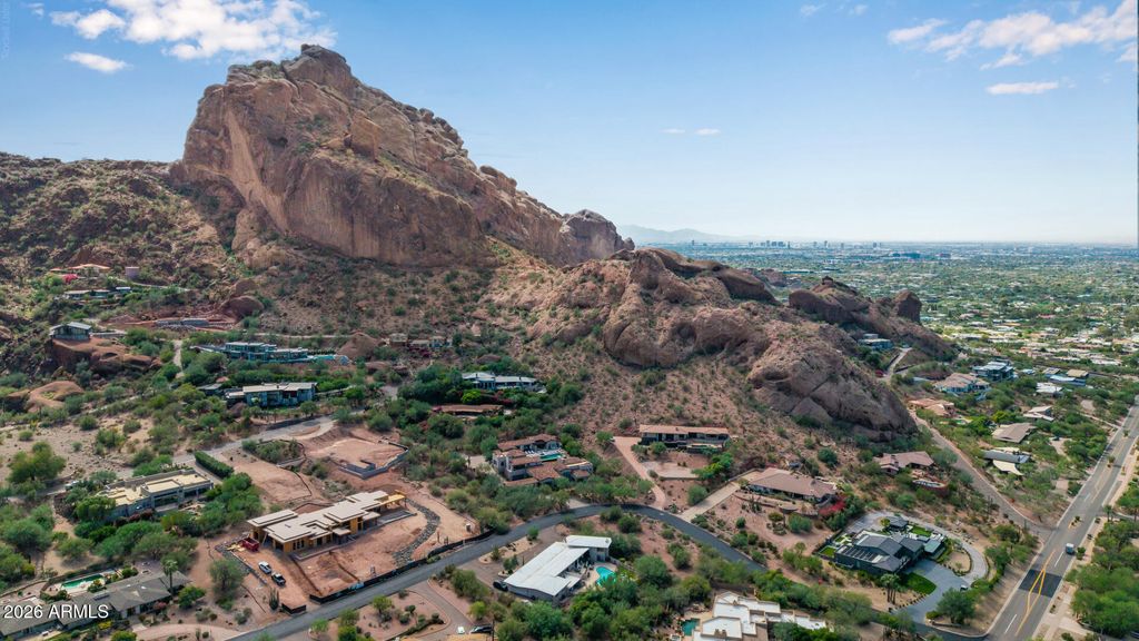 5238 E PALO VERDE Drive 8, Paradise Valley, AZ 85253 — exterior