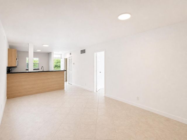 1541 S Ocean Boulevard 219, Pompano Beach, FL 33062
