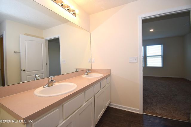 3733 SHINER Drive, Jacksonville, FL 32226