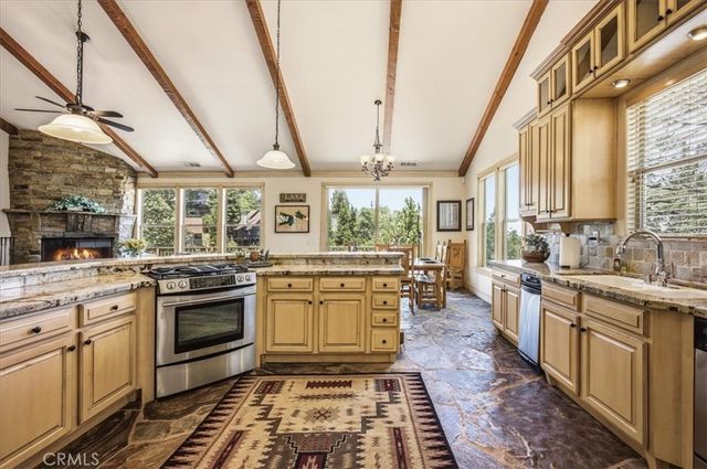 27920 Matterhorn, Lake Arrowhead, CA 92352