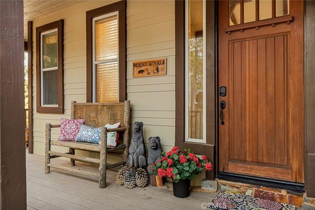 27920 Matterhorn, Lake Arrowhead, CA 92352
