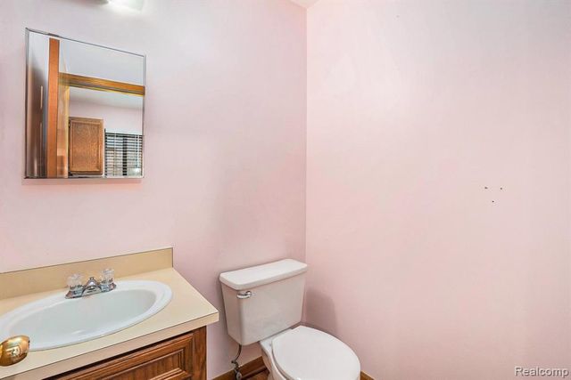 5434 Bowden Court, Warren, MI 48091