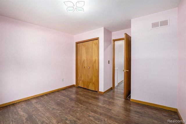 5434 Bowden Court, Warren, MI 48091