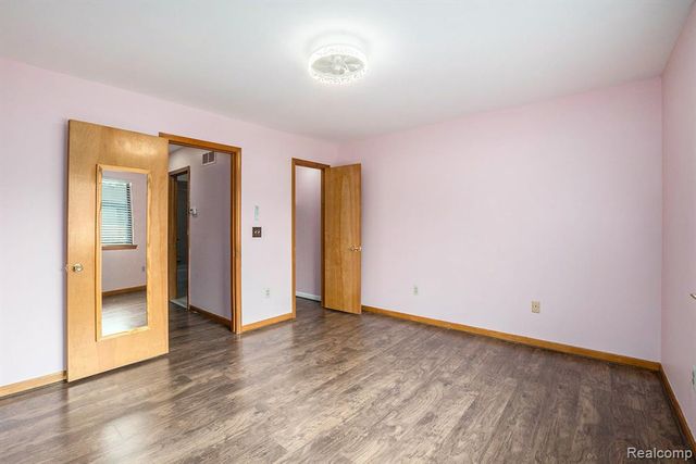 5434 Bowden Court, Warren, MI 48091