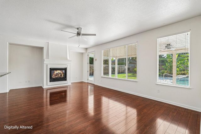 9604 Mainline Dr, Elk Grove, CA 95624
