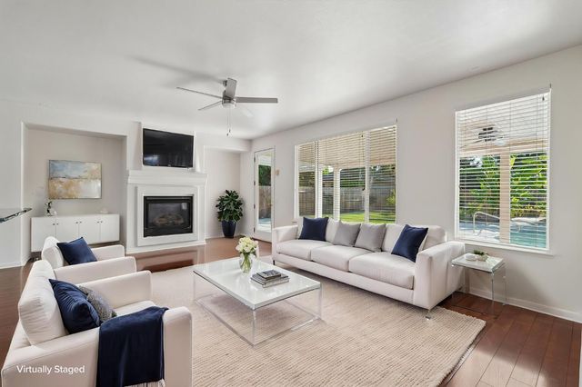 9604 Mainline Dr, Elk Grove, CA 95624