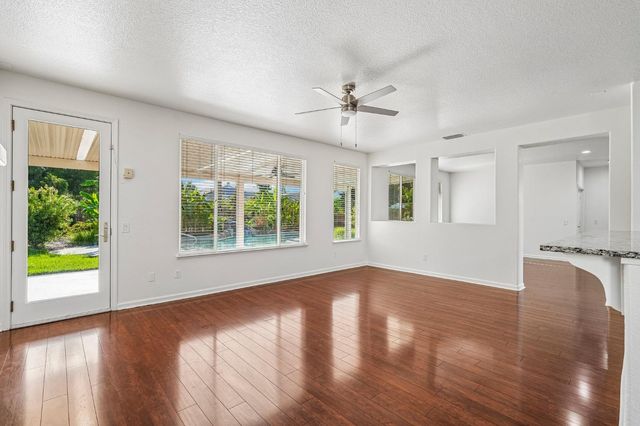 9604 Mainline Dr, Elk Grove, CA 95624