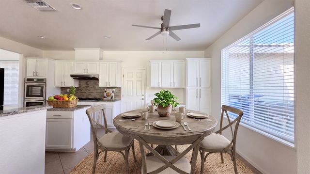 9604 Mainline Dr, Elk Grove, CA 95624