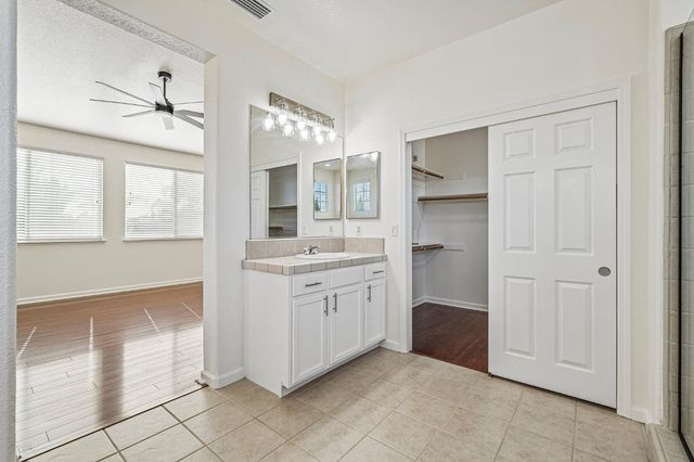 9604 Mainline Dr, Elk Grove, CA 95624