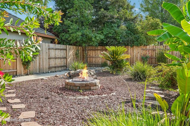 9604 Mainline Dr, Elk Grove, CA 95624