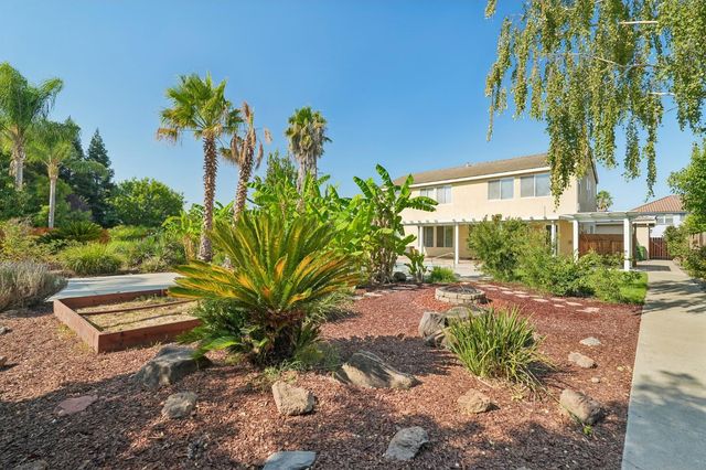 9604 Mainline Dr, Elk Grove, CA 95624