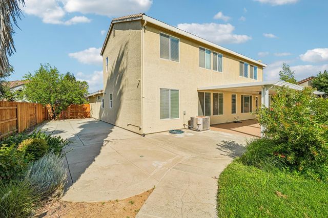 9604 Mainline Dr, Elk Grove, CA 95624