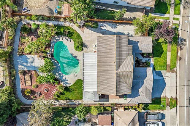 9604 Mainline Dr, Elk Grove, CA 95624