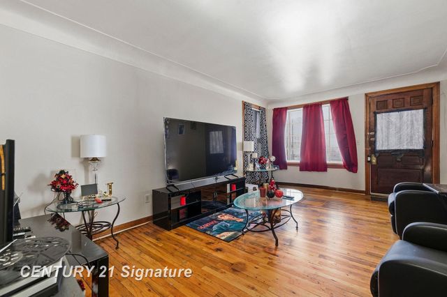 216 N Grant Street, Bay City, MI 48708