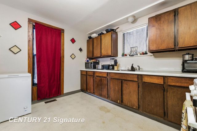 216 N Grant Street, Bay City, MI 48708