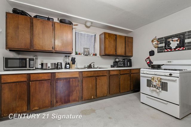 216 N Grant Street, Bay City, MI 48708