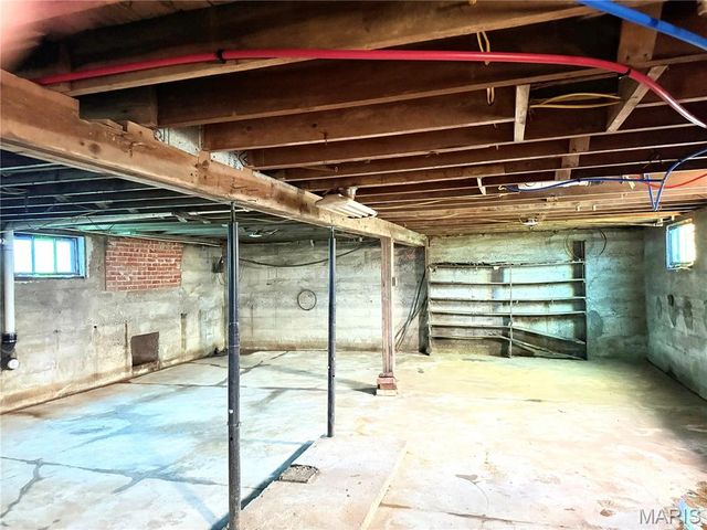 000 HWY H&T, Stoutland, MO 65567