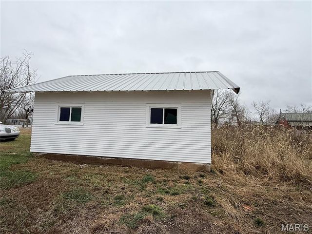 000 HWY H&T, Stoutland, MO 65567