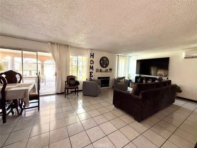 1705 Edgefield, Perris, CA 92571